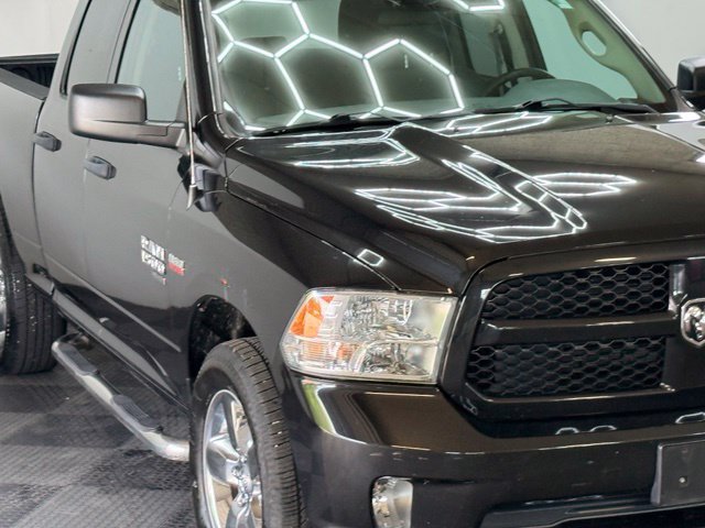 Used 2019 RAM 1500 Express w/ Express Value Package AWD/4WD image 2