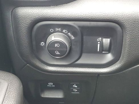 Certified 2022 RAM 1500 Big Horn image 12