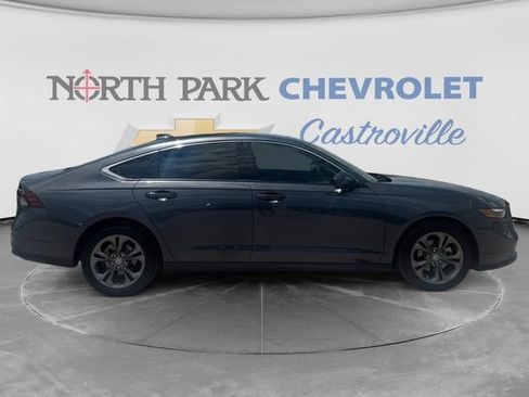 Used 2024 Honda Accord EX image 4