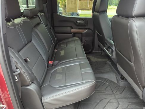 Used 2019 Chevrolet Silverado 1500 High Country w/ Technology Package RWD image 34