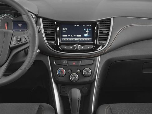 Used 2017 Chevrolet Trax LS FWD image 13