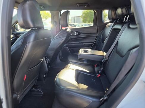 Used 2023 Jeep Compass Trailhawk image 17