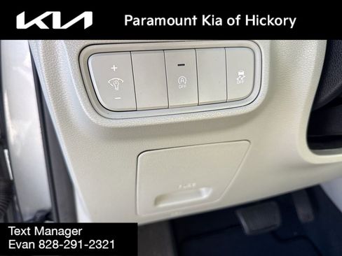 Used 2022 Kia Soul LX image 16
