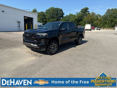 Used 2023 Chevrolet Colorado Z71 w/ Z71 Convenience Package 2 AWD/4WD image 2