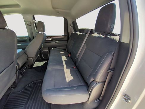 Used 2025 Chevrolet Silverado 2500 LT w/ Convenience Package AWD/4WD image 30