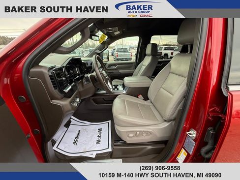 Used 2025 GMC Sierra 2500 SLT w/ SLT Premium Package image 16