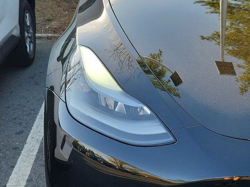 Used 2024 Tesla Model Y Long Range image 3