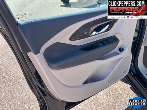 Used 2023 GMC Terrain Denali w/ Denali Premium Package AWD/4WD image 10