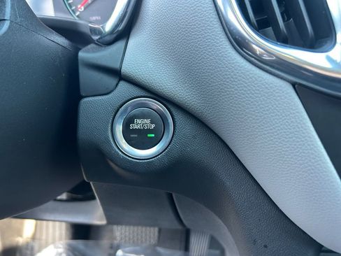 Certified 2023 Chevrolet Equinox LS image 37