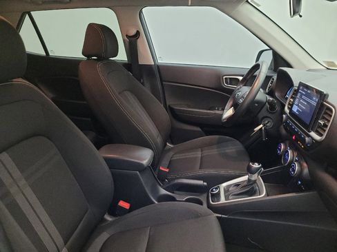 Used 2023 Hyundai Venue SEL w/ Cargo Package FWD image 21