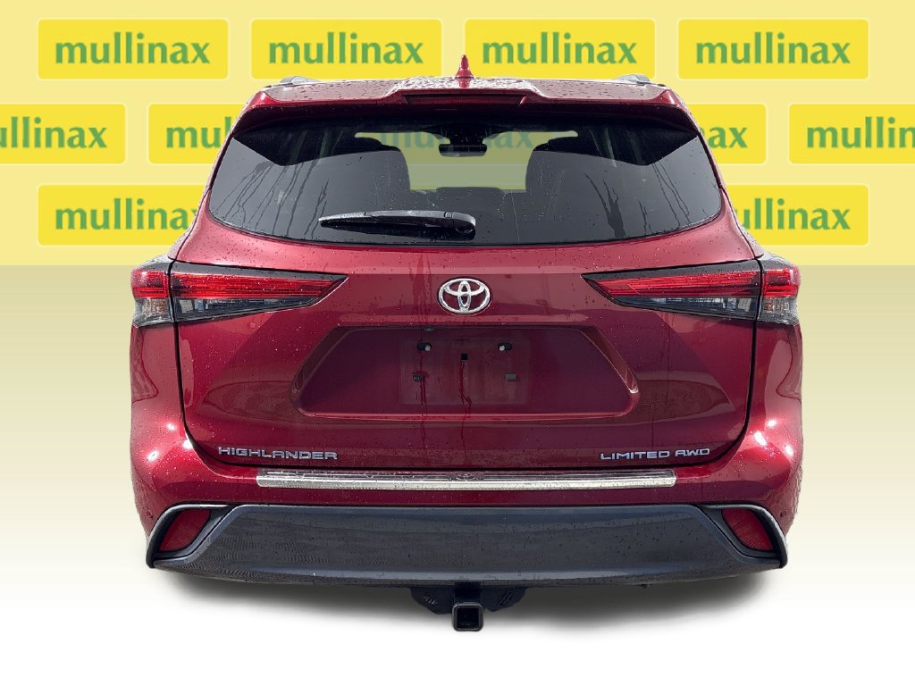 Used 2023 Toyota Highlander Limited AWD/4WD image 29