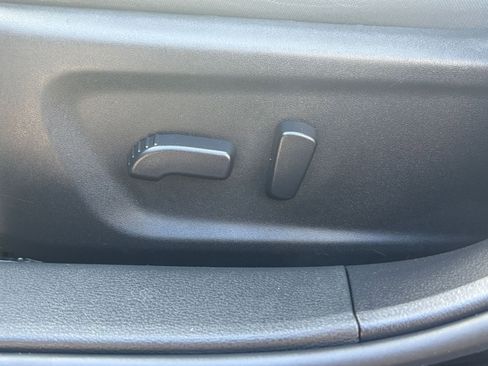 Used 2025 Nissan Altima 2.5 SV FWD image 21