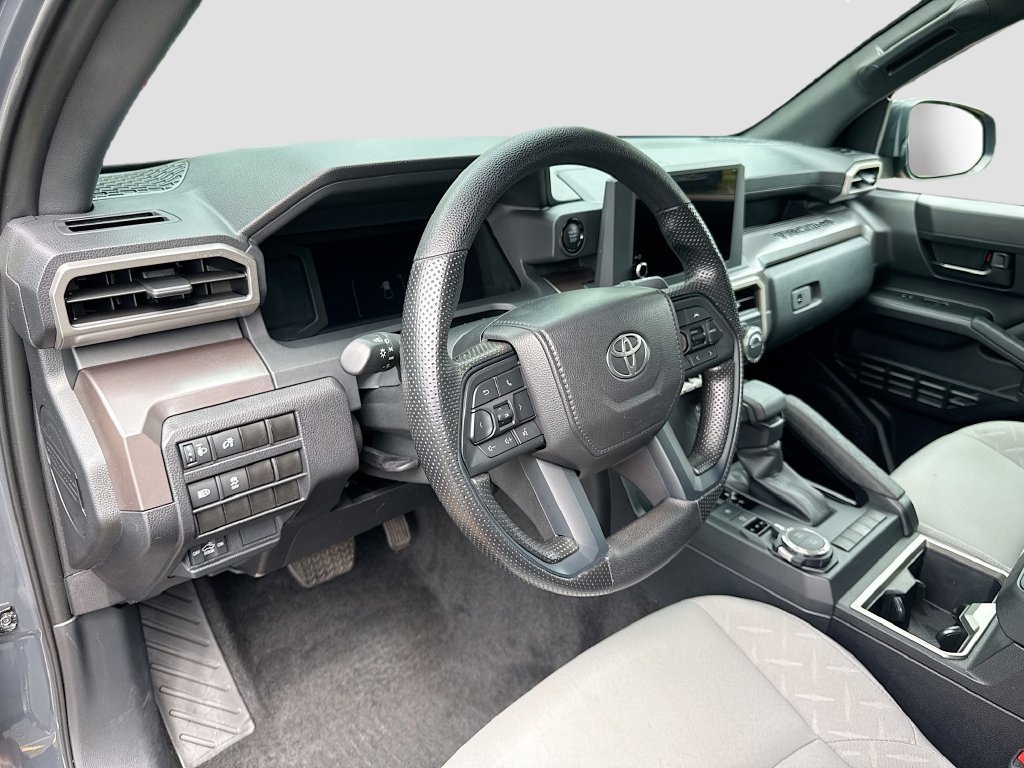 Used 2024 Toyota Tacoma SR5 AWD/4WD image 10