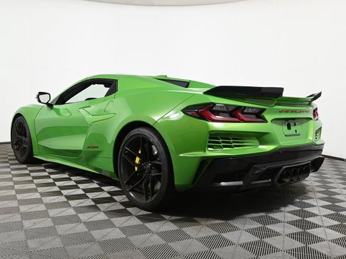 Used 2026 Chevrolet Corvette Z06 w/ Stealth Interior Trim Package RWD image 8