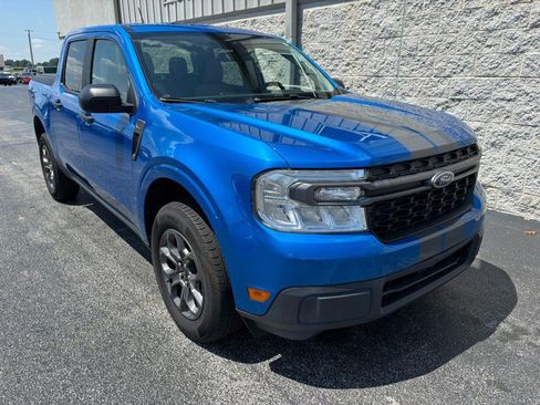 Used 2022 Ford Maverick XLT FWD image 2