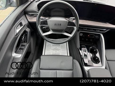 Used 2025 Audi Q5 Premium AWD/4WD image 33