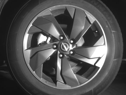 Used 2025 Nissan Rogue SV image 12