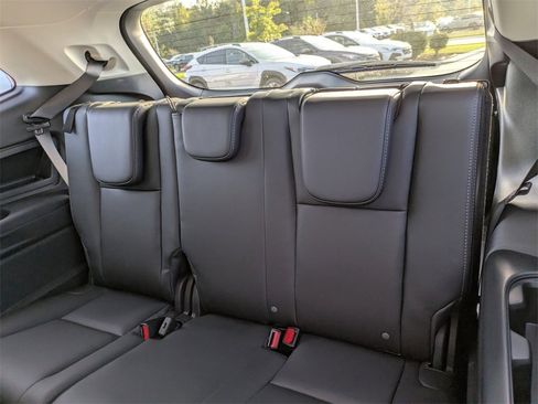 Certified 2025 Subaru Ascent Limited image 12