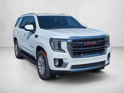 Used 2022 GMC Yukon SLT w/ SLT Luxury Package RWD image 3