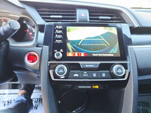 Used 2020 Honda Civic Sport image 21
