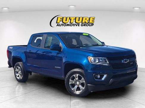 Used 2019 Chevrolet Colorado Z71 AWD/4WD image 1