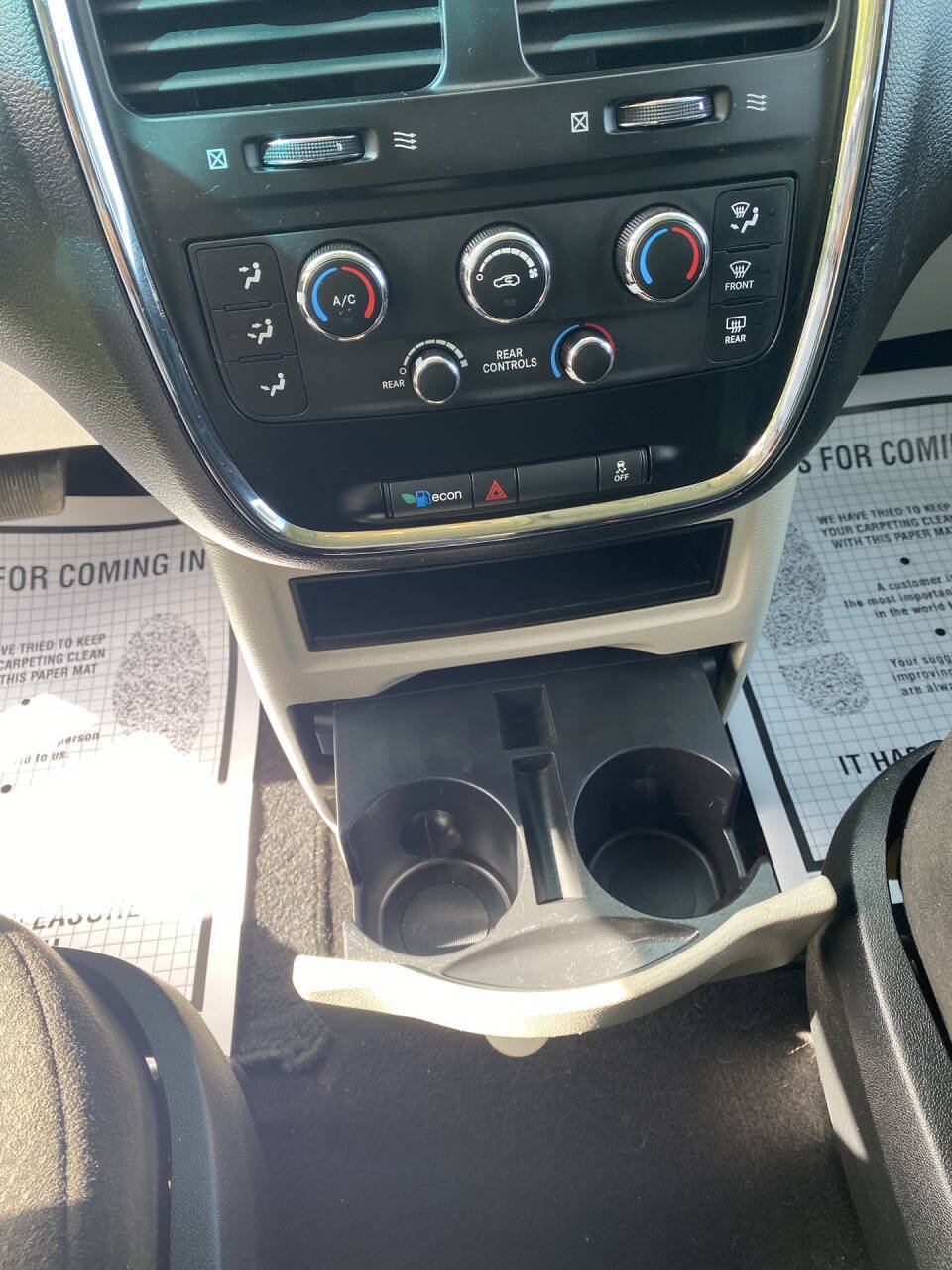 Used 2012 Dodge Grand Caravan SE FWD image 13