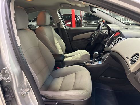 Used 2014 Chevrolet Cruze LT FWD image 36