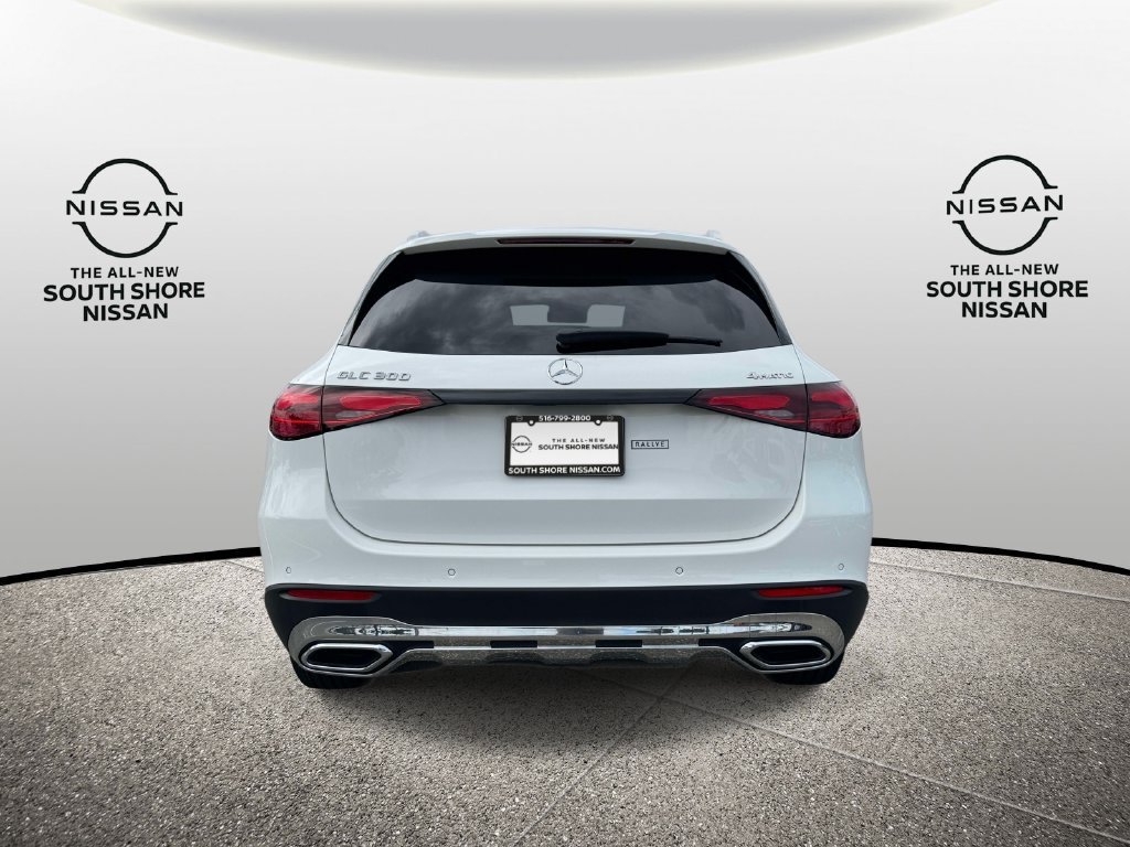 Used 2025 Mercedes-Benz GLC 300 4MATIC image 6