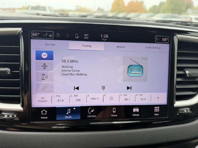 Used 2023 Chrysler Pacifica Touring-L FWD image 24