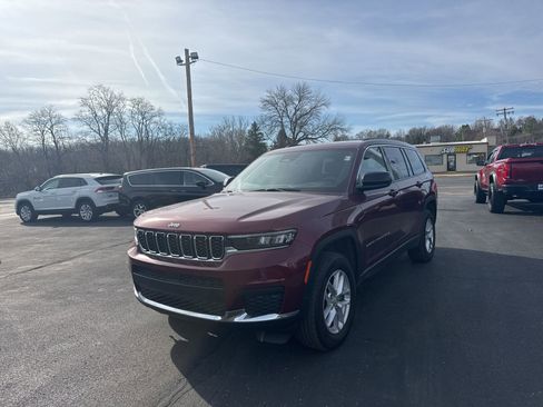 Used 2024 Jeep Grand Cherokee L Laredo AWD/4WD image 3