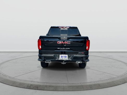 Used 2025 GMC Sierra 1500 AT4 w/ AT4 Premium Package AWD/4WD image 7