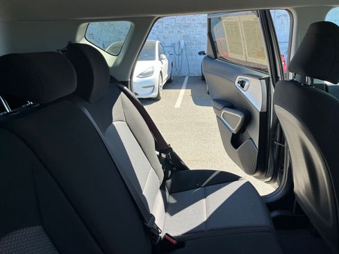 Used 2025 Kia Soul LX w/ LX Technology Package image 35
