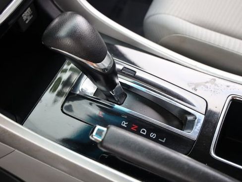 Used 2016 Honda Accord LX image 19