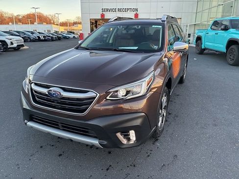Used 2021 Subaru Outback Touring w/ Popular Package #2 image 17