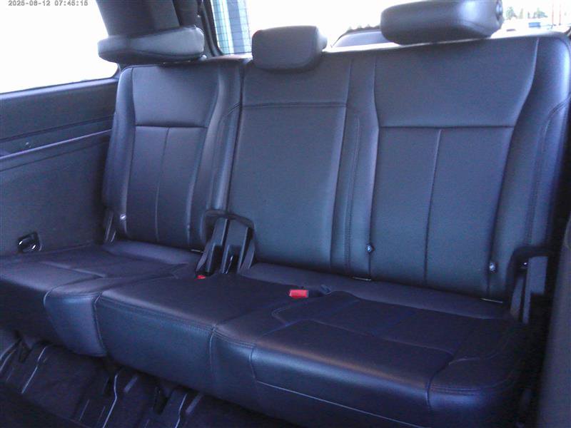 Used 2019 Ford Expedition XLT w/ Equipment Group 202A AWD/4WD image 8
