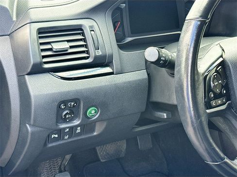 Used 2020 Honda Pilot Elite image 11