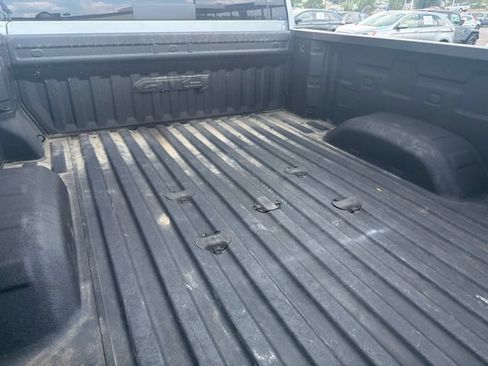 Used 2024 GMC Sierra 2500 AT4 w/ AT4 Premium Plus Package AWD/4WD image 8