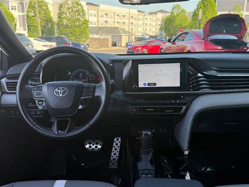 Used 2025 Toyota Camry SE w/ Convenience Package FWD image 25
