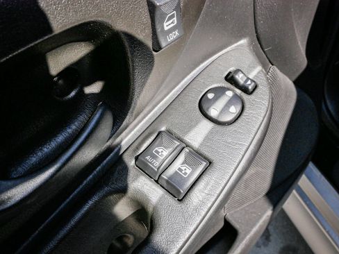 Used 2002 Chevrolet Monte Carlo SS w/ Pace Car Replica Pkg image 15