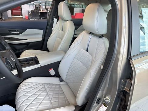 New 2026 Nissan Sentra SL w/ Floor Mat Package FWD image 7