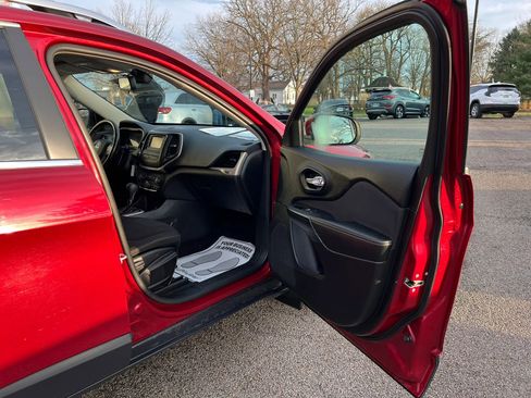 Used 2017 Jeep Cherokee Latitude image 18