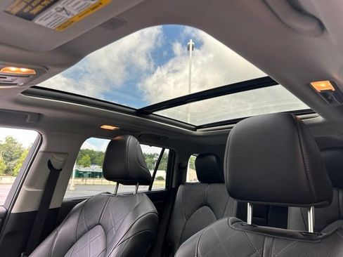 Certified 2025 Toyota Highlander Platinum AWD/4WD image 78