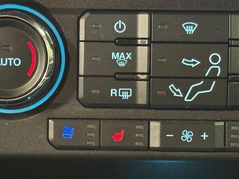 Used 2021 Ford F350 Lariat image 42