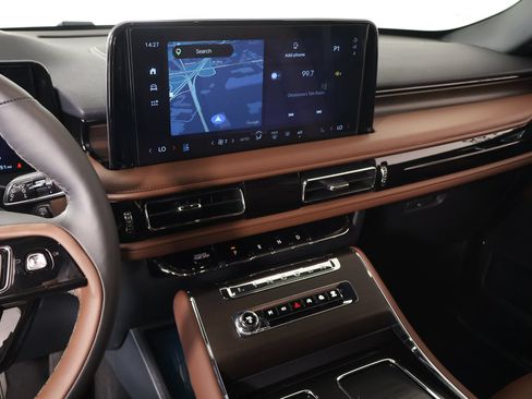 New 2026 Lincoln Aviator Reserve RWD image 5