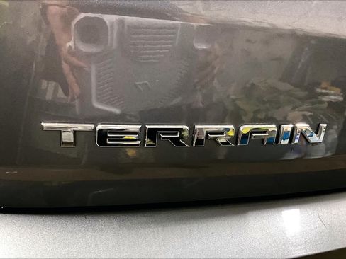 Used 2020 GMC Terrain Denali w/ Denali Premium Package AWD/4WD image 10