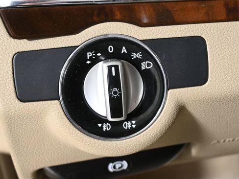 Used 2010 Mercedes-Benz E 350 Coupe image 26