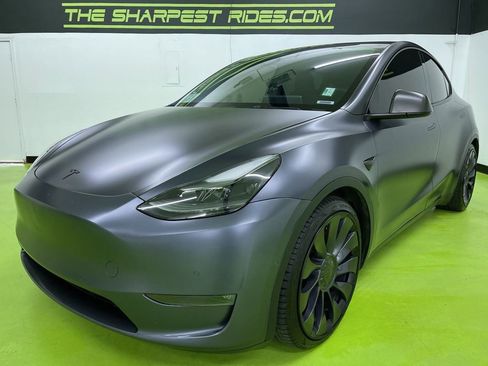Used 2021 Tesla Model Y Performance image 5