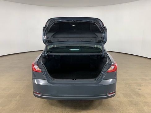 Used 2025 Toyota Camry LE image 30