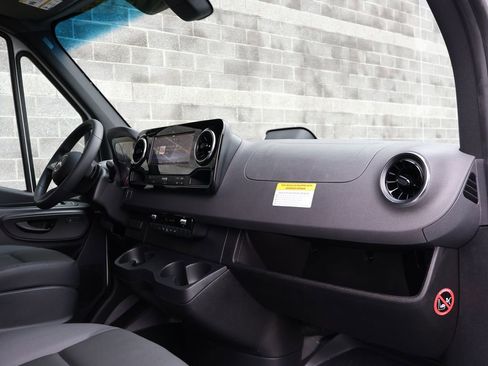 New 2026 Mercedes-Benz Sprinter 2500 image 11