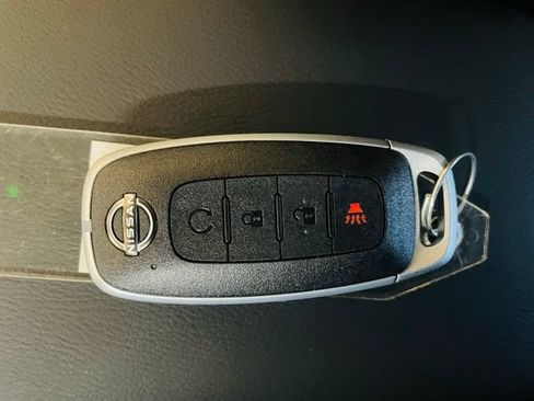 New 2026 Nissan Kicks SR AWD/4WD image 27